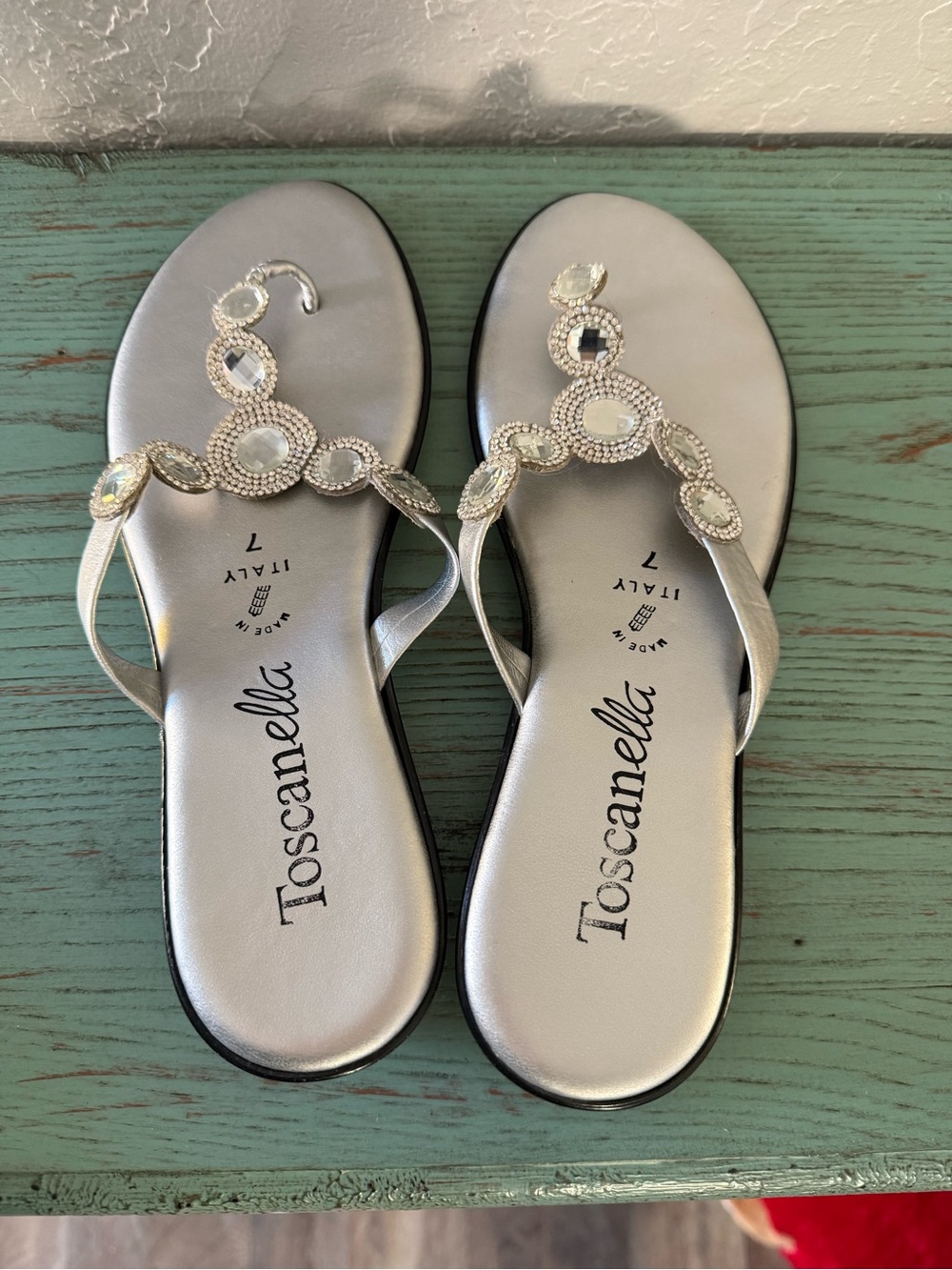 Toscanella silver thong sandals